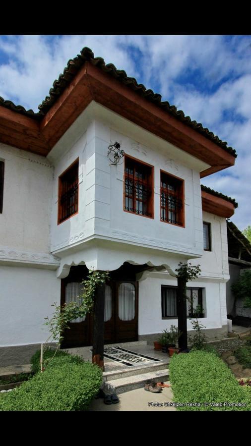 Bujtina Zhaveli Bed and Breakfast Gjakova Eksteriør billede