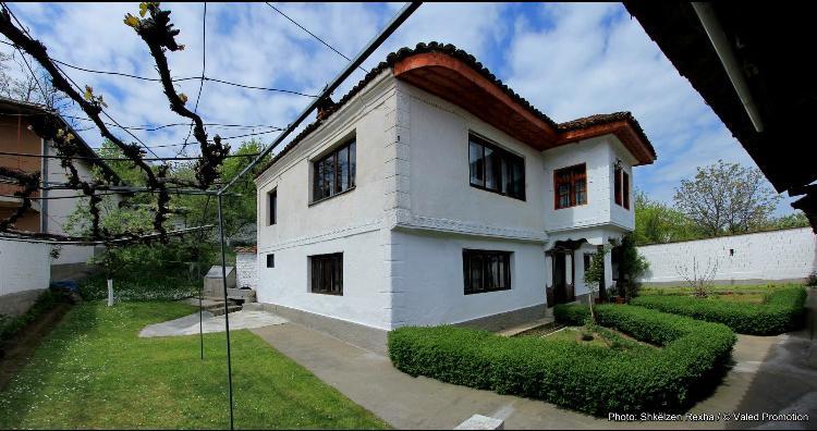 Bujtina Zhaveli Bed and Breakfast Gjakova Eksteriør billede